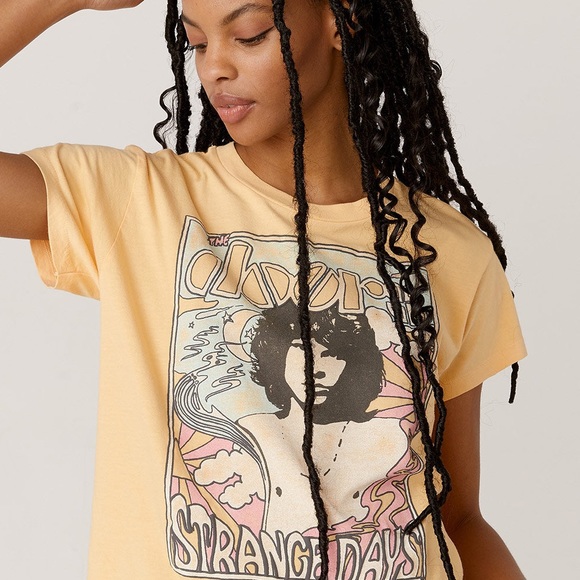 Daydreamer Doors Yellow Graphic Tee - Picture 1 of 4